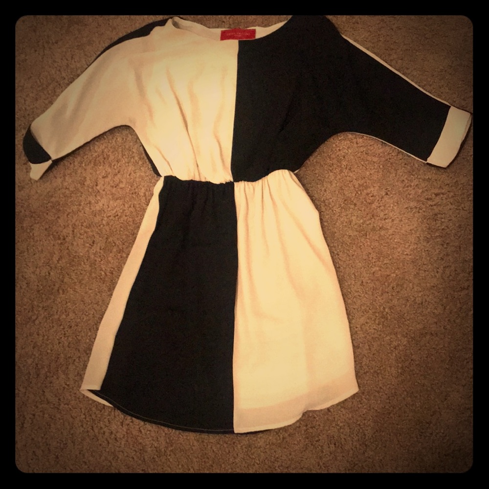 Color blocked black and white dress